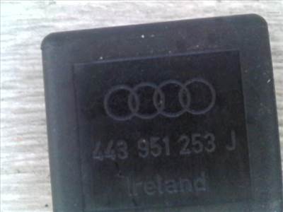 AUDI A4 94-98 Relé