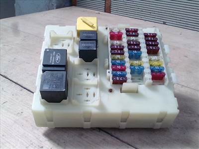 FORD FOCUS 98-04 Biztosítéktábla BCM BSI BSM SAM GEM modul Utastér