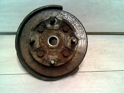 MARUTI 800 Jobb első csonkállvány