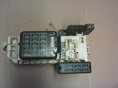 MAZDA 323 89.10-94.10 BG Biztosítéktábla BCM BSI BSM SAM GEM modul 