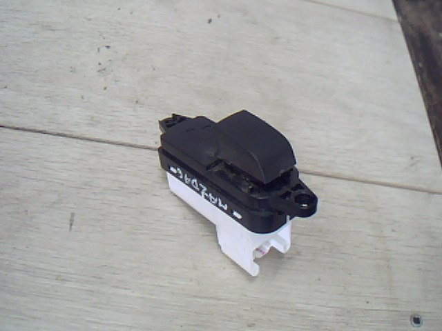 MAZDA 6 02-05 Bal hátsó ablakemelő kapcsoló 1. kép