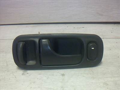 NISSAN PRIMERA P10 90.10-96.10 Bal hátsó belső kilincs