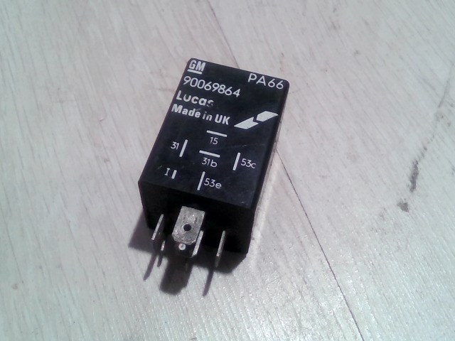 OPEL ASTRA F 94-02 Relé 1. kép