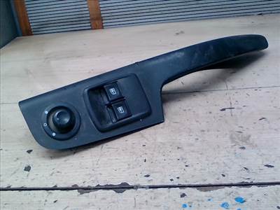 RENAULT Trafic 2014.05.01-2021.11.01 Bal első ablakemelő kapcsoló