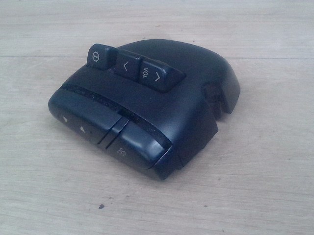 TOYOTA Corolla Verso 02.01.01-04.05.31 Rádió kapcsoló 1. kép