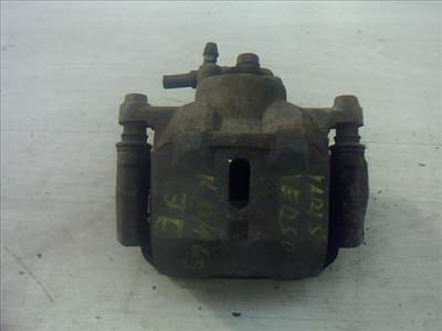 TOYOTA YARIS VERSO 00-05 Jobb első féknyereg munkahengerrel