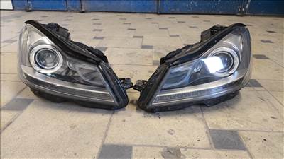 Mercedes C-osztály (W204 FACE-LIFT) bal első KANYARKÖVETŐ BI-XENON fényszóró 10'-13'  a2048203739 130702349500