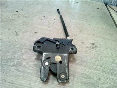 VOLKSWAGEN JETTA V 05-10 Csomagtér ajtó zárszerkezet