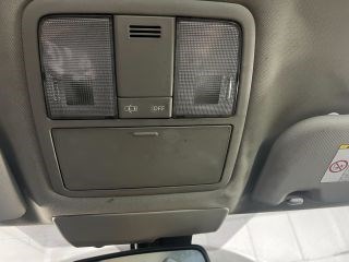 TOYOTA AVENSIS lépcsőshátú (ZRT27, ADT27) Csomagtérajtó Kapcsoló 8. kép