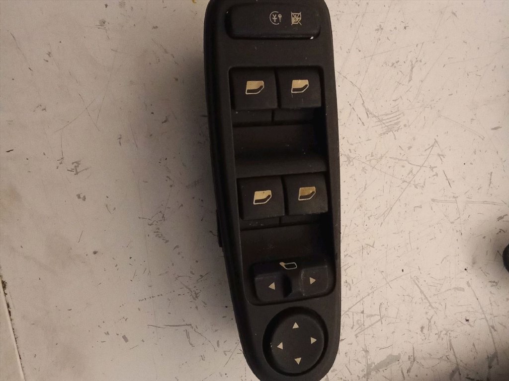 Citroën C4 Picasso I ablakemelő kapcsoló  1. kép