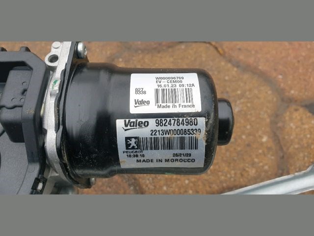 Opel Corsa F Ablaktörlő szerkezet motorral  9824784980 3. kép