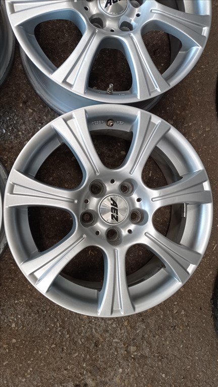  5x112 lyukosztású 7JJ 16" használt RC alufelni 3. kép