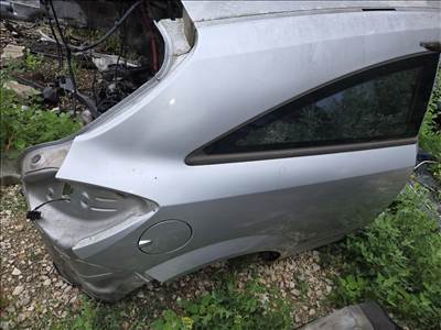 Opel Astra H Hátsó jobb negyed 
