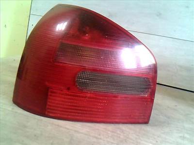 AUDI A3 96-00 Bal hátsó lámpa