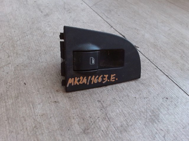 AUDI A6 97-04 Jobb első ablakemelő kapcsoló 1. kép