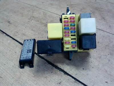 CHEVROLET SPARK M200 05.05-10.02 Biztosítéktábla BCM BSI BSM SAM GEM modul Utastér