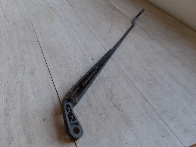 CHRYSLER VOYAGER 01.03-05.01 Ablaktörlő kar bal első 1. kép