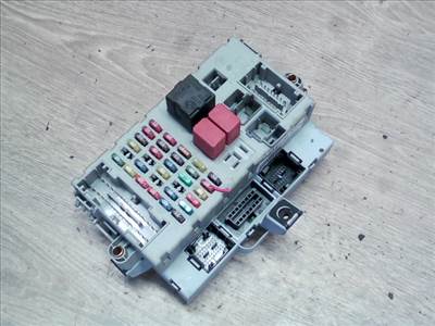FIAT PUNTO II. Biztosítéktábla BCM BSI BSM SAM GEM modul Motortér