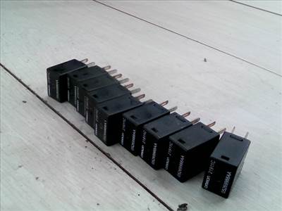 FORD FOCUS 98-04 Relé