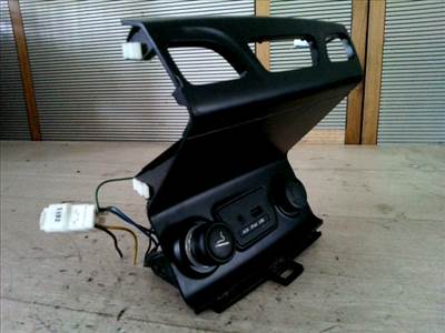 HYUNDAI IX35 2010.04.01-2014.12.31 Aux csatlakozó aljzat