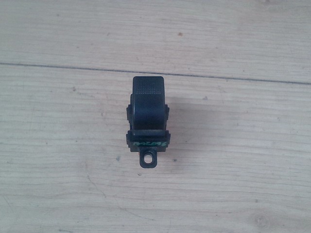 MAZDA 6 02-05 Bal hátsó ablakemelő kapcsoló 1. kép