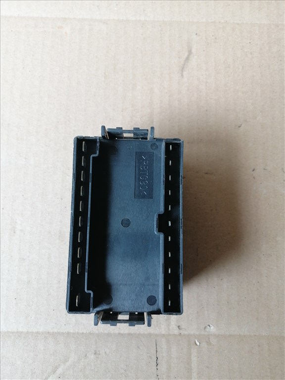 Mitsubishi Pajero III Első Vezérlő relé  mr583210 3. kép
