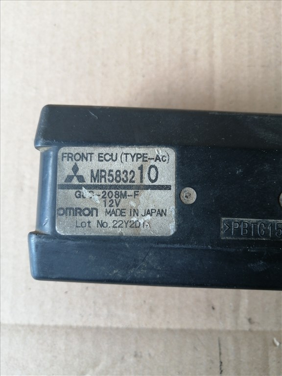 Mitsubishi Pajero III Első Vezérlő relé  mr583210 4. kép
