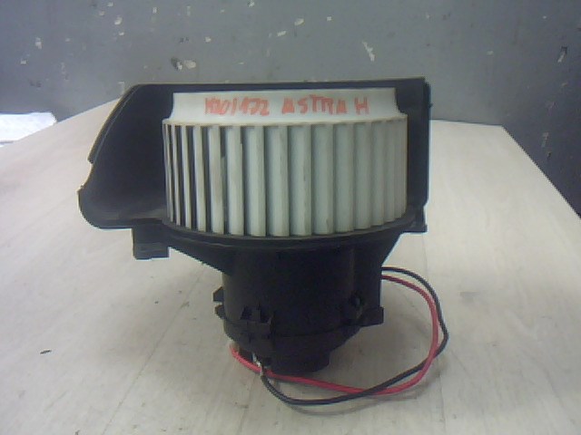 OPEL ASTRA H 04-10 Fűtőmotor klímás 1. kép