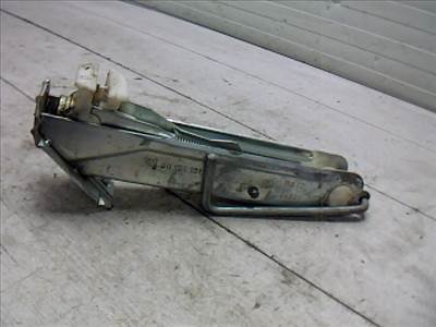 OPEL CORSA A 82-90 Autóemelő