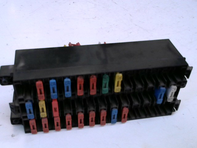 RENAULT KANGOO 97-03 Biztosítéktábla BCM BSI BSM SAM GEM modul  1. kép