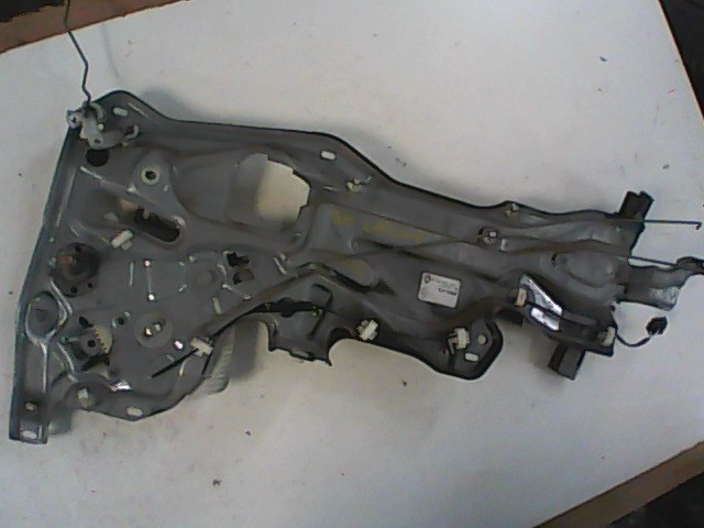 RENAULT LAGUNA 94-98 JOBB HÁTSÓ ABLAKEMELŐ SZERKEZET 1. kép