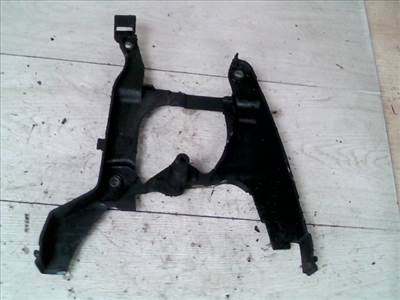 RENAULT MEGANE 05-08 Vezérlés burkolat első alsó