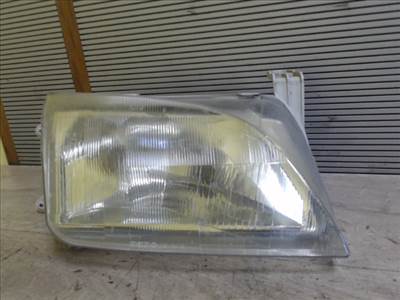 SUZUKI SWIFT 96-05 Jobb első fényszóró