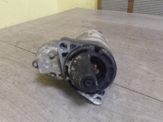 SUZUKI SWIFT 96-05 Önindító. benzines 1. kép