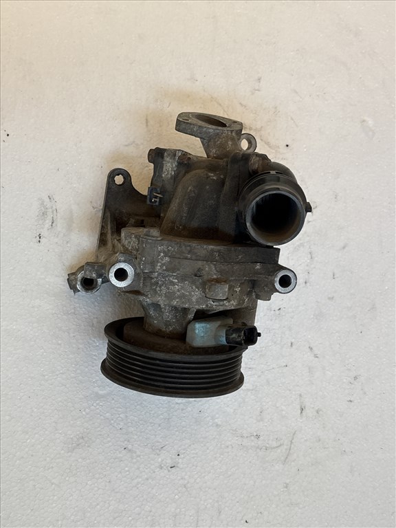 Opel Astra J 2009-2015 Vízpumpa   B16DTL  1. kép