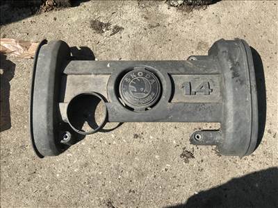 Skoda Octavia II 1,4 16V _ motorburkolat 036103925cd