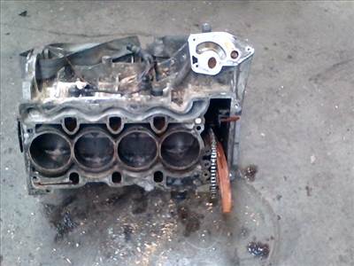 BMW 3 (E90, E91) 2005.03.01-2008.08.31 Motor. benzin fűzött blokk hengerfej nélkül