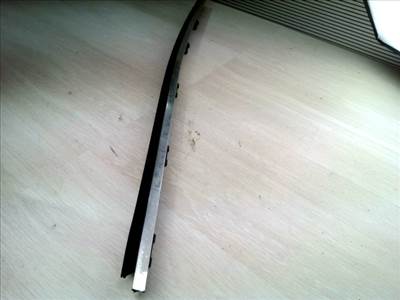 BMW E39 95-03 Bal hátsó vízlehúzó gumicsík 
