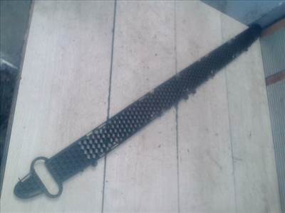 FORD ESCORT 95- Első lökhárító alsó díszrács