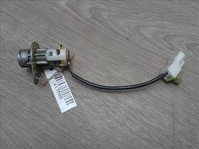 HYUNDAI TRAJET Csomagtérajtó dugózár