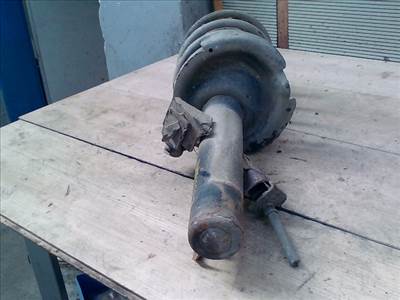 MAZDA 3 03.10-06.06 Jobb első lengéscsillapító rugóval
