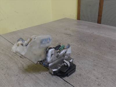 NISSAN ALMERA 98-00 Bal hátsó ajtó zárszerkezet központi záras