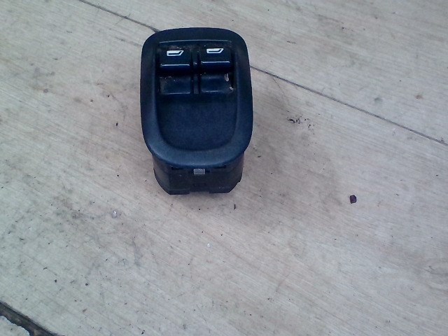 PEUGEOT 206 Ablakemelő kapcsoló pozíció független 1. kép