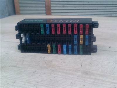 RENAULT KANGOO 97-03 Biztosítéktábla BCM BSI BSM SAM GEM modul 