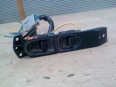 ROVER 414 Jobb első ablakemelő kapcsoló