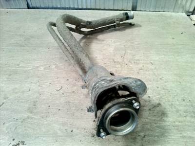 SUZUKI Celerio 2014.03.01- Üzemanyag betöltő cső fém