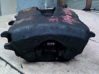 VOLKSWAGEN BORA Jobb első féknyereg munkahengerrel