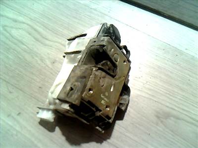 VOLKSWAGEN VENTO Jobb hátsó ajtó zárszerkezet központi záras