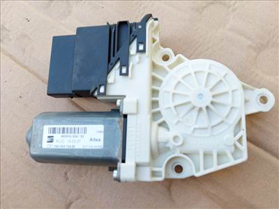 Seat Altea ablakemelő motor jobb hátsó 1K0959704M