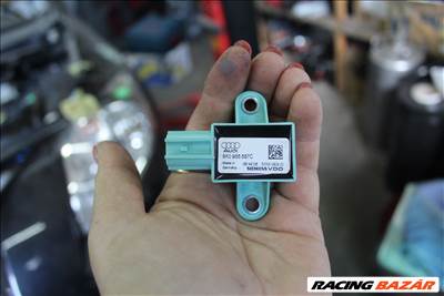 Audi A4/B8 Bal első oldal ütközés érzékelő   8k0955557c